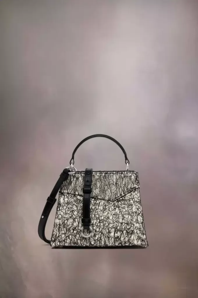 Borsa piccola strappata Borsa piccola strappata
