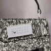 Borsa piccola strappata Borsa piccola strappata