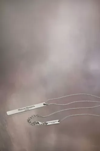 Collana con ciondolo con logo Collana con ciondolo con logo