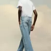 Jeans dritti con tasche a contrasto Jeans dritti con tasche a contrasto