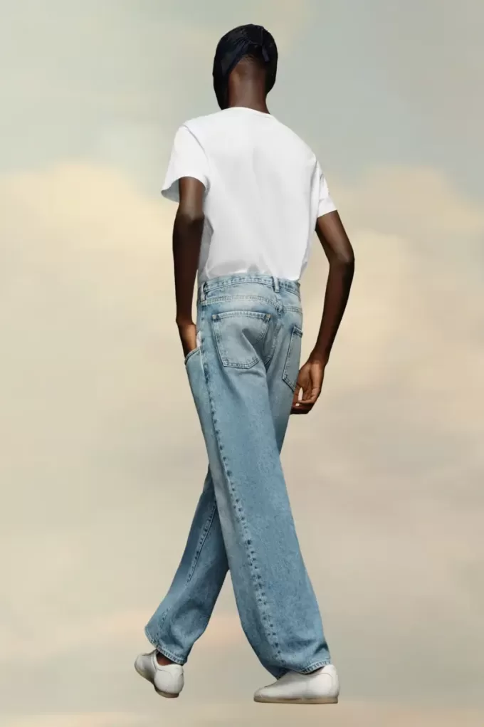 Jeans dritti con tasche a contrasto Jeans dritti con tasche a contrasto