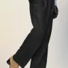 Pantaloni dritti in lana infeltrita Pantaloni dritti in lana infeltrita
