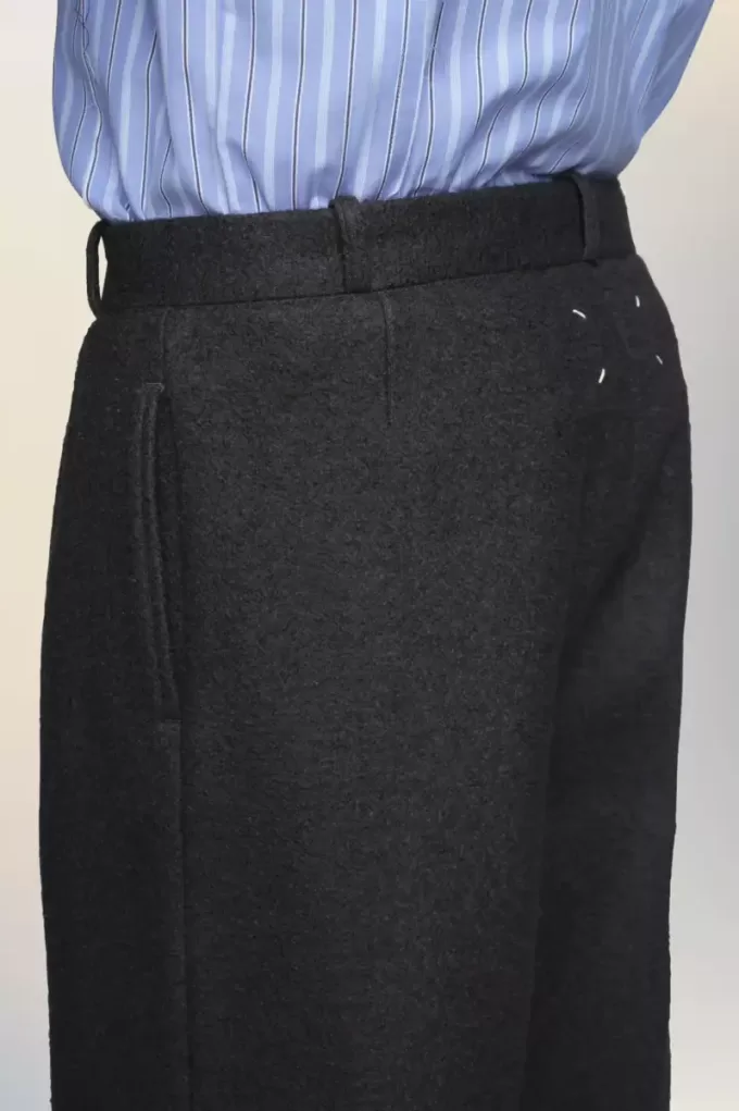 Pantaloni dritti in lana infeltrita Pantaloni dritti in lana infeltrita