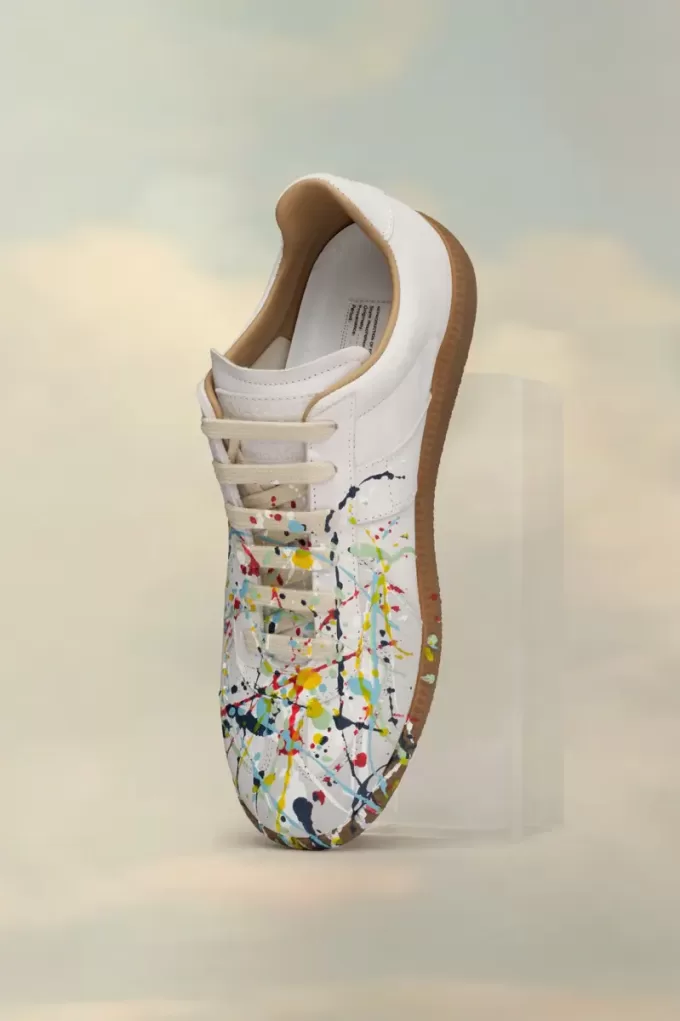 Sneakers replica di vernice Sneakers replica di vernice