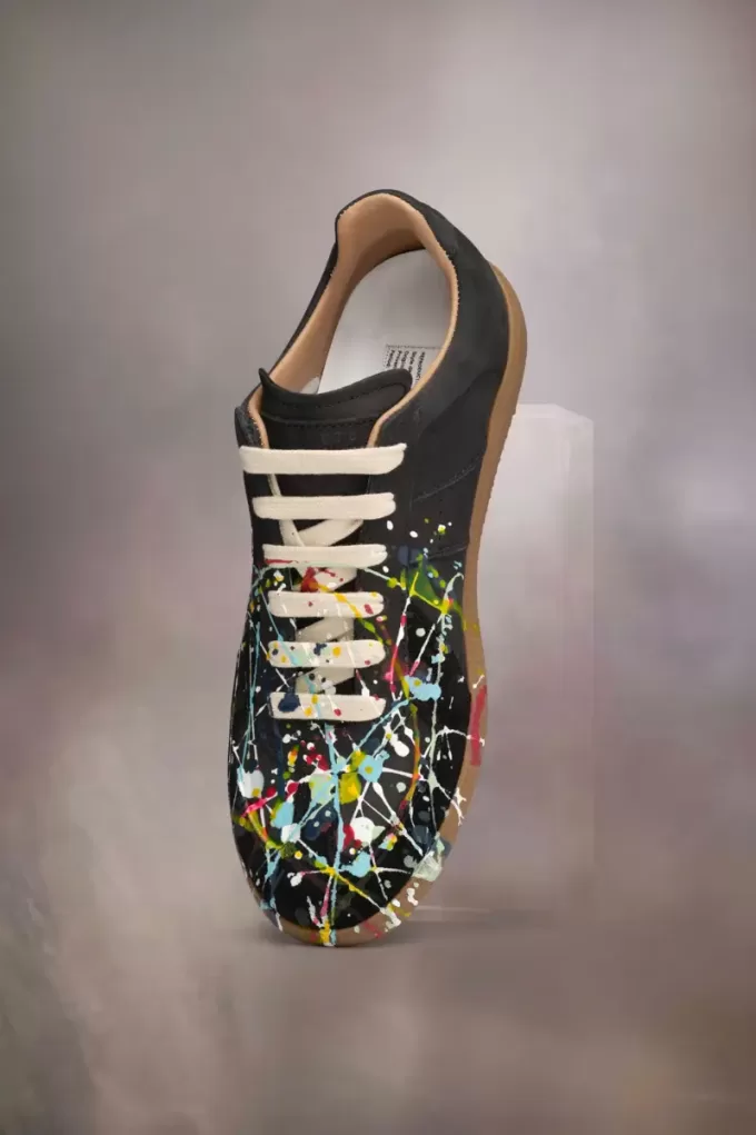 Sneakers replica di vernice Sneakers replica di vernice