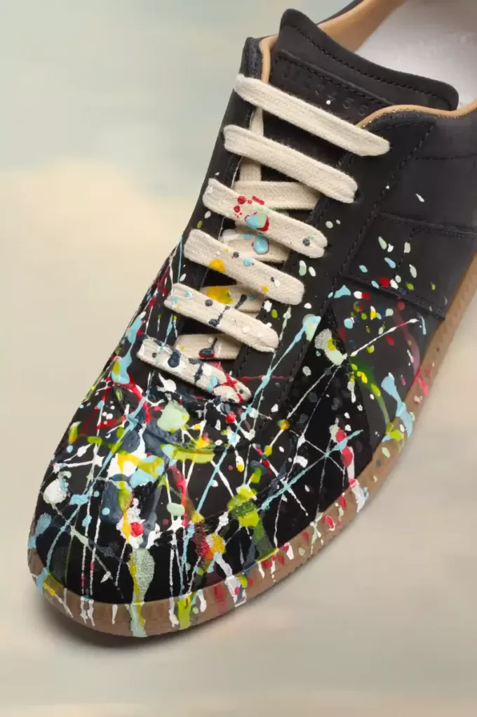 Sneakers replica di vernice Sneakers replica di vernice