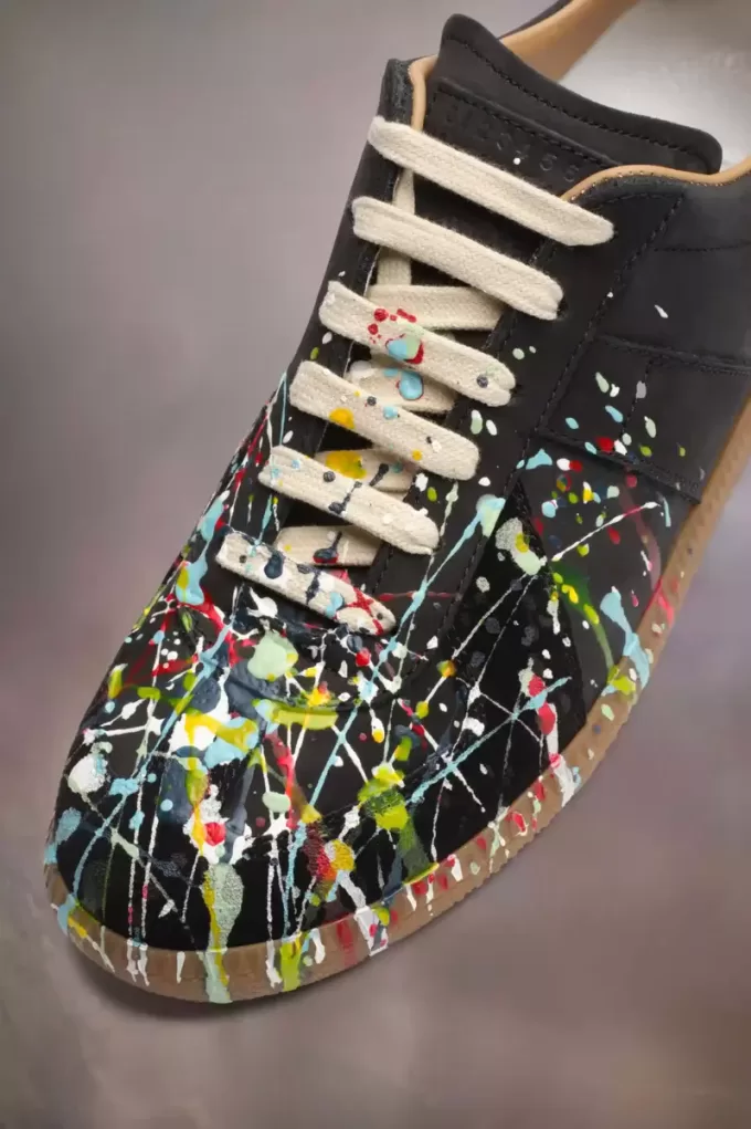 Sneakers replica di vernice Sneakers replica di vernice