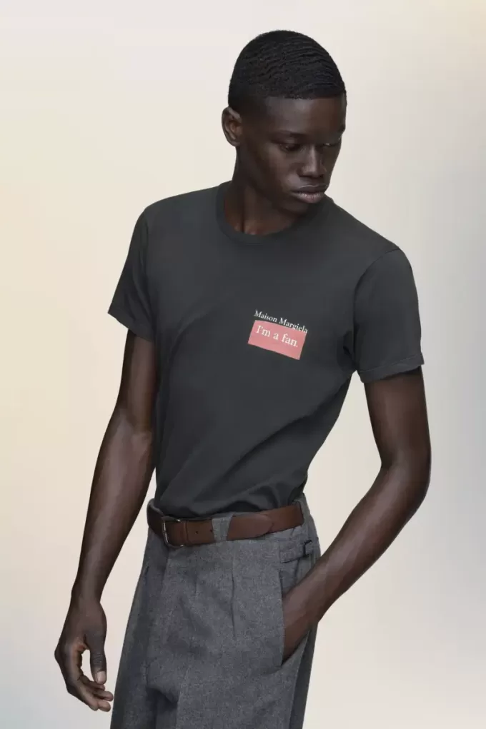 T-shirt con logo Maison Margiela T-shirt con logo Maison Margiela