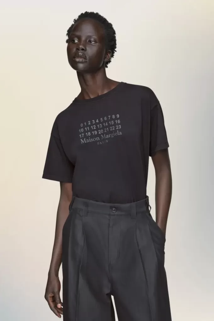 T-shirt in jersey di cotone con numeri T-shirt in jersey di cotone con numeri