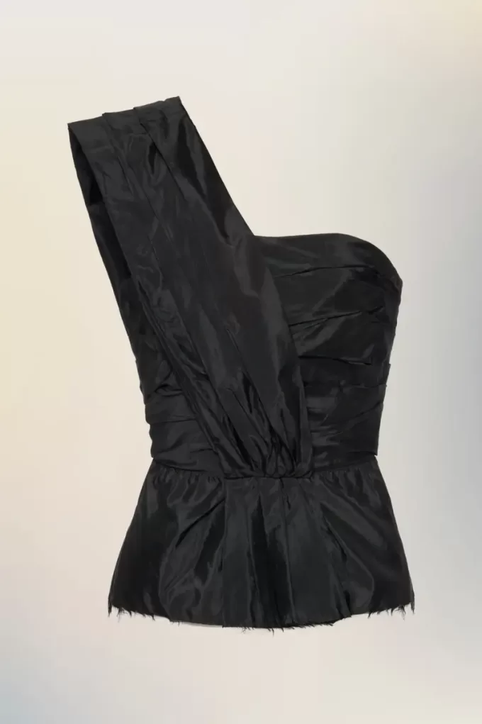 Top drappeggiato asimmetrico Top drappeggiato asimmetrico